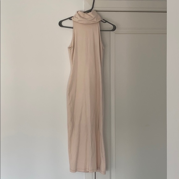 KOOKAI DRESS - Picture 1 of 4